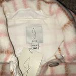 Joie Shacket Photo 2