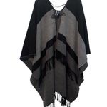 Apt. 9 Women’s Heavy Knit Poncho Cardigan  Toggle Buttons Fringe One size Photo 0