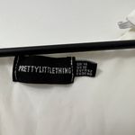 Pretty Little Thing Key Hole Crop Top Photo 3