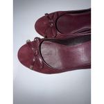 Coach Rianna Women's Wedge Heels Size 7.5 Signature Suede Red Burgundy Bow J Photo 3
