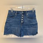 Madewell High-Rise Denim Shorts in Derby Wash Button-Front size 26 Style K5970 Photo 0