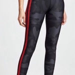 Ultracor Nwot Camo collegiate leggings size small Photo 0