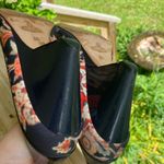 Vivienne Westwood Authentic  floral bow toe heels blue red cream fabric Photo 4