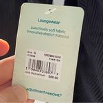 Tommy John Zen Ribbed long sleeve crew w/ pockets in phantom/faded black small Photo 4