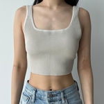 Babaton Aritzia  Matte Pearl Sculpt Knit‎ Squareneck Cropped Tank Medium Photo 0