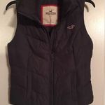 Hollister NWOT Women’s  Puffer Vest Size Small Dark Gray Photo 0