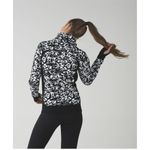 Lululemon  Cozy Cuddle Up Jacket Black White Fleece High Collar Zip Jacket Size 2 Photo 1