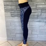 GapFit Sports Legging Photo 2