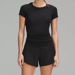 Lululemon Tracker Low-Rise Lined Short 4" Photo 1