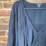 Torrid  Black Button Front V-Neck 3/4 Sleeve Crop Cropped Blouse Womens Size 2/2X Photo 2
