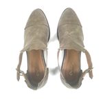 Qupid New without tags  Women's Brown Cutout Buckle Strap Booties Size 7.5 Photo 4