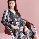 Diane Von Furstenberg Lilyann Print Silk Wrap Dress In Black White sz 0 Photo 3