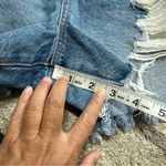 American Eagle  Women’s Highest Rise 90s Boyfriend Shorts 3” Distressed Size 8 Photo 12