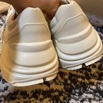 Gucci X Disney Women Donald Duck Rhyton Sneaker size 40.5 Photo 3