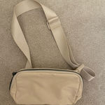 Cream Fanny Pack Photo 0