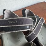 Teva  Black Gray Verra Sports Strappy Sandals Womens 7.5 Gorpcore Summer Photo 2