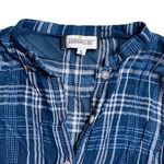 Gauahargeous Blue & White Plaid Button Photo 3