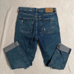H&M  Mom Jeans Photo 3
