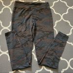Sundry  Camo Cozy Leggings Size Medium 2 Womens Camouflage Yoga Pants Gray Photo 1