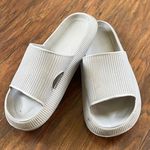 Pillow Slides Gray Size 9 Photo 0