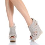 Bamboo ✨2xHP✨ 'Driven-56' Strappy Wedges✨ Photo 1