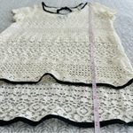 Paper Crane Cream Crochet Lace Short Sleeve Top Black Trim Size XS/S Photo 7