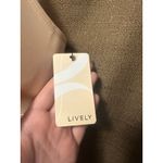 NWT LIVELY The Spacer T Photo 2