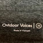 Outdoor Voices  Black Scoop Neck Stretch Athletic Workout Crop Tank Top Size XS Photo 2