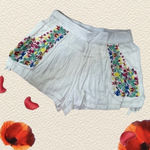 Raga  white floral embroidered shorts Sz M Photo 1