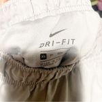Nike  Womens Size XS Lined Tempo Shorts Light Gray Athletic Pull on Short Photo 2