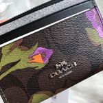 Coach New Mini Skinny ID Case
Brown/Iris Multi Signature Rose Print
CL666 Photo 1