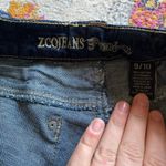 Zco Jeans  Women’s Bermuda Style Jean Shorts Size 9/10 Rise 9 Inseam 9.5 Photo 2