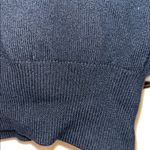 Classic Black V Photo 3