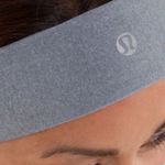 Lululemon VINTAGE Lucky Luon Heathered Blurred Grey Headband Photo 7
