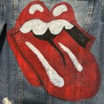 ZENA  Women's Hand Painted Rolling Stone Distressed Ripped Jean Jacket No‎ Size Photo 2