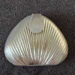 Source Unknown Gold Metallic Shell Clutch Mini Purse Snap Closure Crossbody Strap Black Inside Photo 4