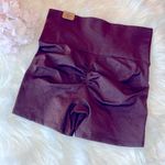 PINK - Victoria's Secret VICTORIA'S SECRET PINK SEAMLESS SHAPE COMPRESSION SHORT MEDIUM Photo 3