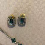 Vintage faux emerald & diamond 18” necklace & 1” earrings set. Green Photo 4