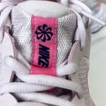 Nike  Women's Light Pink Athletic Shoes Photo 3