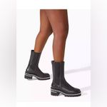 Stuart Weitzman  women black leather Chelsea soho pearl trim boots size 9 Photo 1