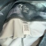 Zella green striped pattern leggings Photo 2