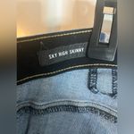 Torrid  5 Button Sky High Skinny Premium Everyday Stretchy Casual Jeans Sz 24R Photo 14