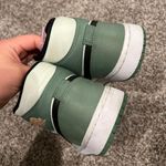 Jordan 1 Dutch Green Mids Photo 4