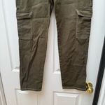 SheIn Women’s Green Cargo Pants with Utility Pockets, size Medium 8-10 Photo 2