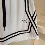 Nike  Women’s Basketball Shorts Photo 1