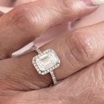 2 Carat Emerald Moissanite Diamond Ring 5 Photo 0