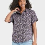 Universal Threads Universal Thread Floral Collared Button Up Short Sleeve Tee Photo 0