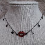 22 Threads Red & Black Star Choker Photo 0