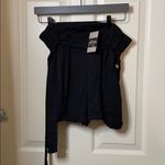 Pitaya NWT Favlux black shorts size Medium Photo 2