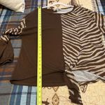 Absolutely Famous  Brown Tie Front Animal Print Women Size XL Long Sleeve  used Photo 8